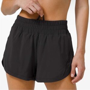 Lululemon Track That High-Rise Lined Short 3" Black Size 6 Style# W7BEJS Sporty